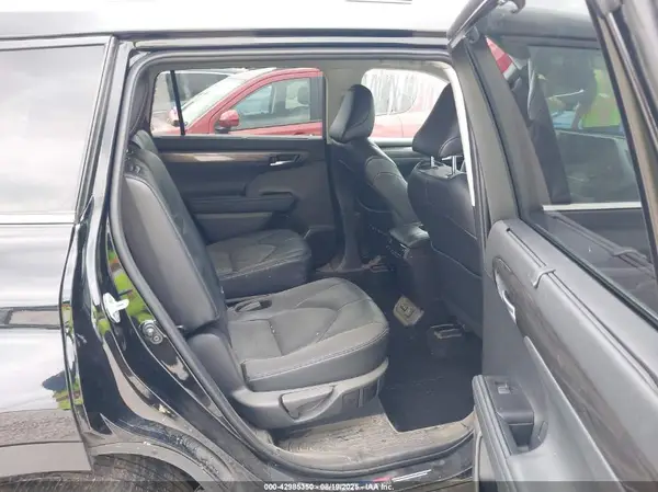 5TDKDRBH1RS530251 2024 TOYOTA HIGHLANDER - Image 8