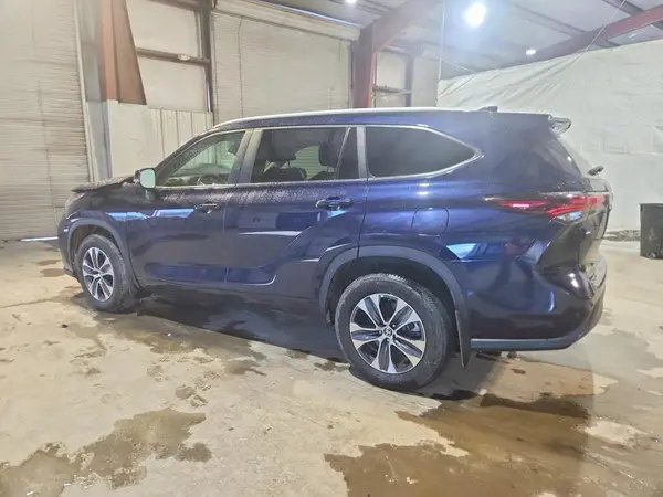 5TDKDRBH1RS531898 2024 TOYOTA HIGHLANDER - Image 2