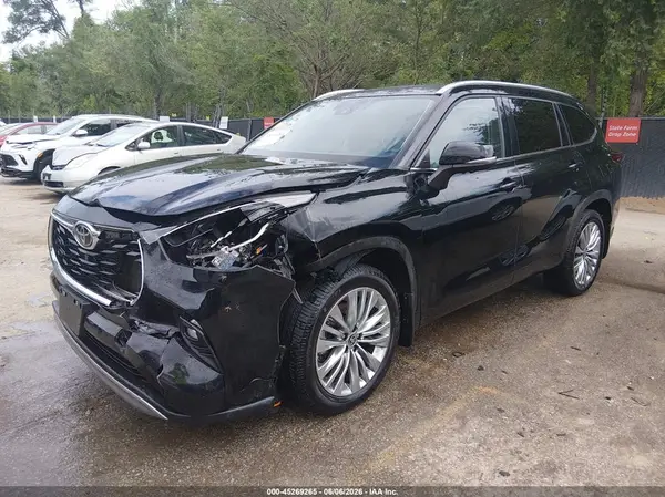 5TDKDRBH1RS537474 2024 TOYOTA HIGHLANDER - Image 2