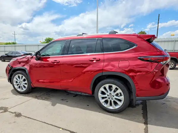 5TDKDRBH1RS538530 2024 TOYOTA HIGHLANDER - Image 2