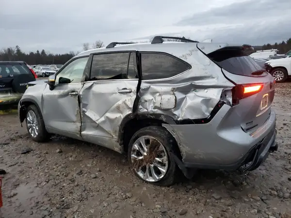 5TDKDRBH1RS539242 2024 TOYOTA HIGHLANDER - Image 2