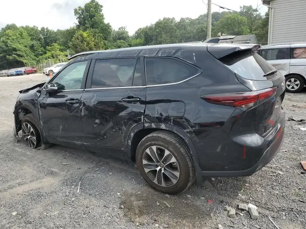 5TDKDRBH1RS553688 2024 TOYOTA HIGHLANDER - Image 2