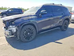 5TDKDRBH1RS557062 2024 TOYOTA HIGHLANDER