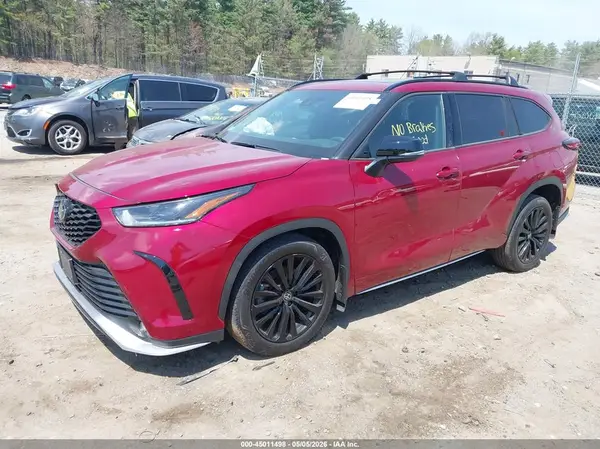 5TDKDRBH1RS565498 2024 TOYOTA HIGHLANDER - Image 2