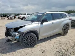 5TDKDRBH1SS581612 2025 TOYOTA HIGHLANDER