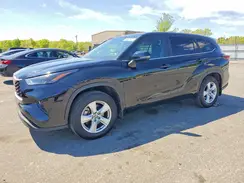 5TDKDRBH1SS582243 2025 TOYOTA HIGHLANDER