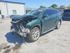 5TDKDRBH1SS586857 2025 TOYOTA HIGHLANDER