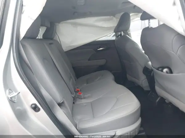 5TDKDRBH1SS588057 2025 TOYOTA HIGHLANDER - Image 8