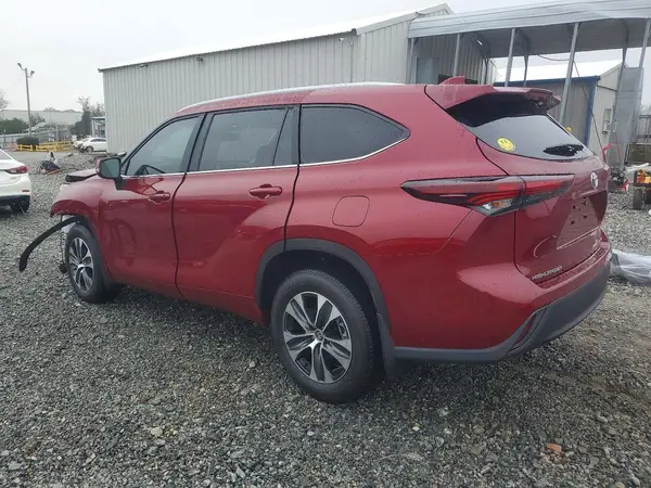 5TDKDRBH1TS601312 2026 TOYOTA HIGHLANDER - Image 2