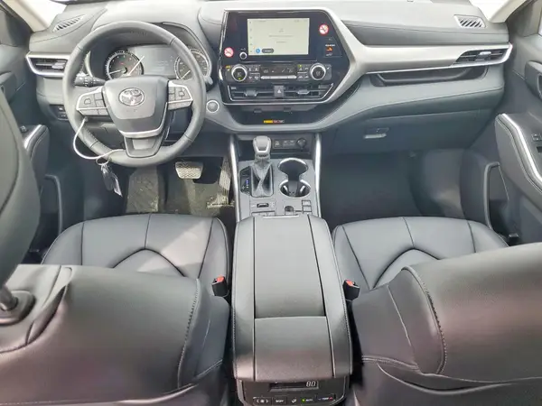 5TDKDRBH1TS604100 2026 TOYOTA HIGHLANDER - Image 8