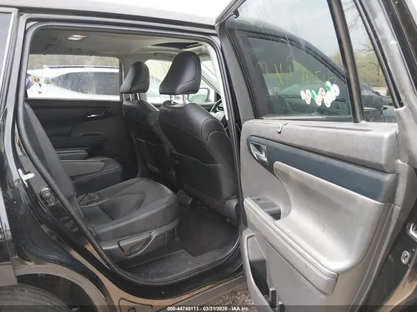 5TDKDRBH2PS002716 2023 TOYOTA HIGHLANDER - Image 8
