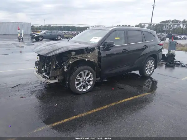 5TDKDRBH2PS008371 2023 TOYOTA HIGHLANDER - Image 2