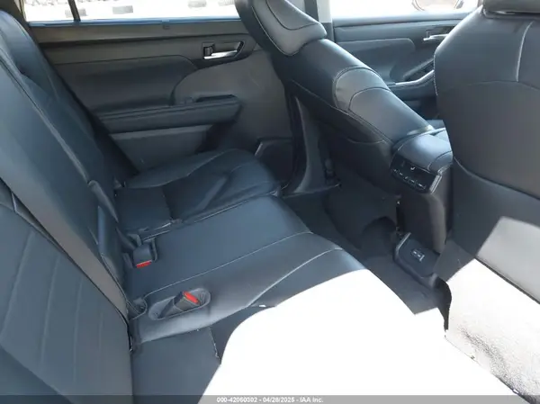 5TDKDRBH2PS018091 2023 TOYOTA HIGHLANDER - Image 8
