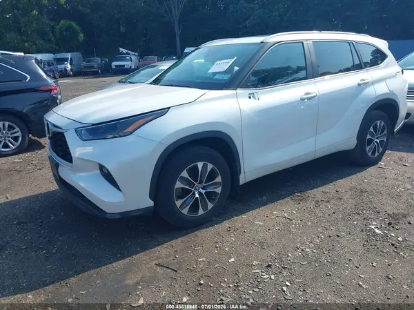 5TDKDRBH2PS026417 2023 TOYOTA HIGHLANDER - Image 2
