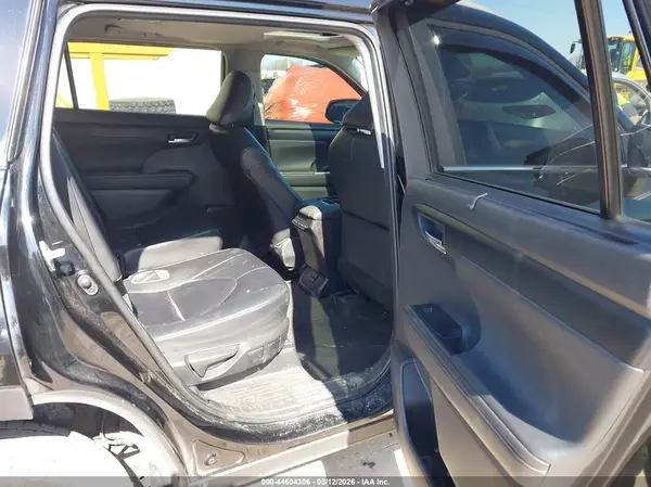 5TDKDRBH2PS033190 2023 TOYOTA HIGHLANDER - Image 8