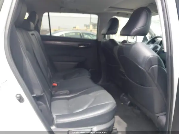5TDKDRBH2PS040382 2023 TOYOTA HIGHLANDER - Image 8