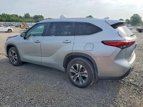 5TDKDRBH2PS045307 2023 TOYOTA HIGHLANDER - Image 2