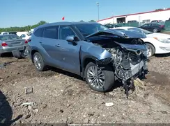 5TDKDRBH2PS047171 2023 TOYOTA HIGHLANDER