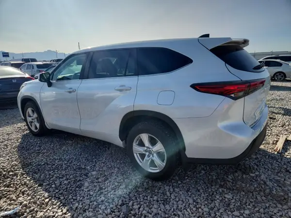 5TDKDRBH2PS500222 2023 TOYOTA HIGHLANDER - Image 2