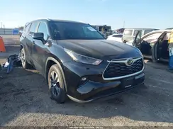 5TDKDRBH2PS510118 2023 TOYOTA HIGHLANDER