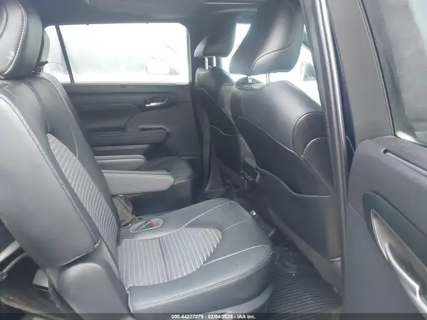 5TDKDRBH2PS513326 2023 TOYOTA HIGHLANDER - Image 8