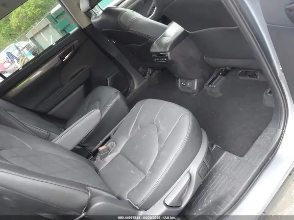 5TDKDRBH2PS527453 2023 TOYOTA HIGHLANDER - Image 8
