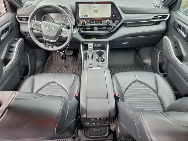 5TDKDRBH2PS527730 2023 TOYOTA HIGHLANDER - Image 8