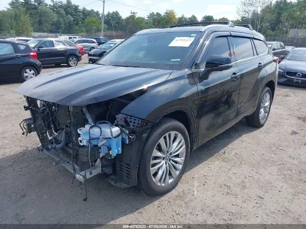 5TDKDRBH2RS535037 2024 TOYOTA HIGHLANDER - Image 2