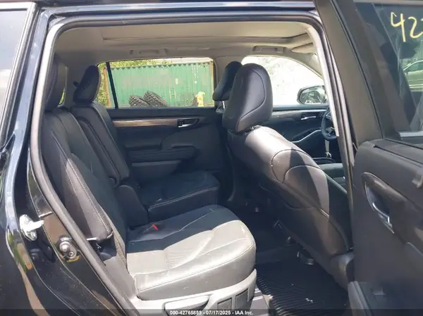 5TDKDRBH2RS566353 2024 TOYOTA HIGHLANDER - Image 8