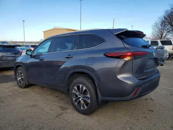 5TDKDRBH2RS568653 2024 TOYOTA HIGHLANDER - Image 2