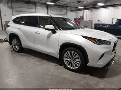 5TDKDRBH2RS572279 2024 TOYOTA HIGHLANDER