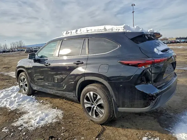 5TDKDRBH2SS580260 2025 TOYOTA HIGHLANDER - Image 2
