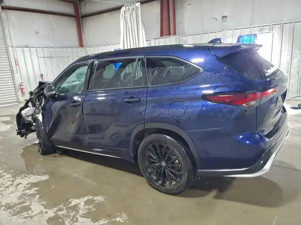 5TDKDRBH2SS585698 2025 TOYOTA HIGHLANDER - Image 2