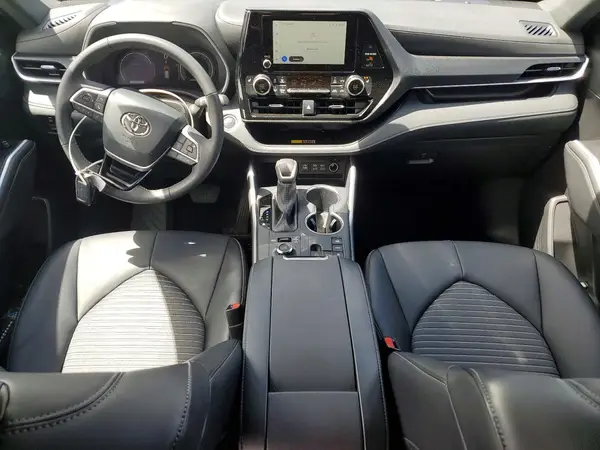 5TDKDRBH2SS590500 2025 TOYOTA HIGHLANDER - Image 8
