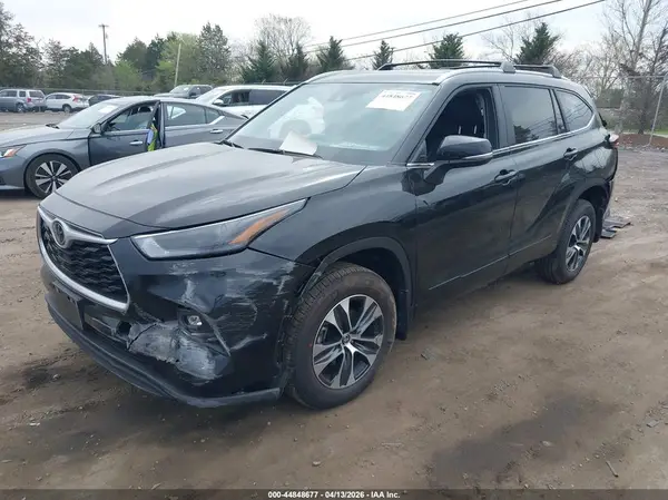 5TDKDRBH2TS602209 2026 TOYOTA HIGHLANDER - Image 2