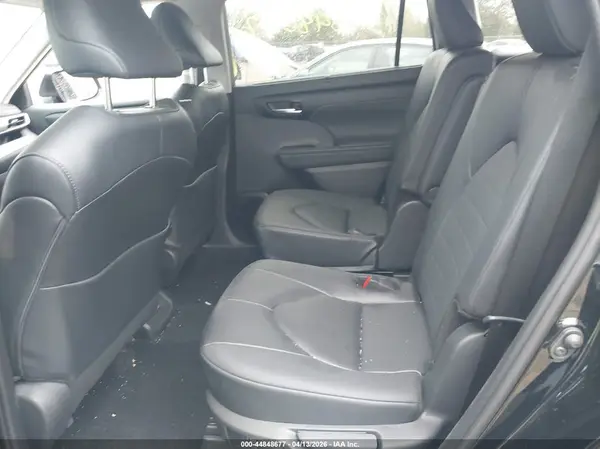 5TDKDRBH2TS602209 2026 TOYOTA HIGHLANDER - Image 8