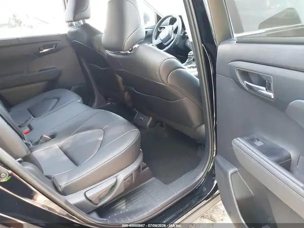5TDKDRBH2TS612190 2026 TOYOTA HIGHLANDER - Image 8