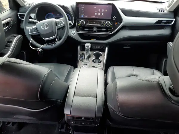 5TDKDRBH3PS000635 2023 TOYOTA HIGHLANDER - Image 8