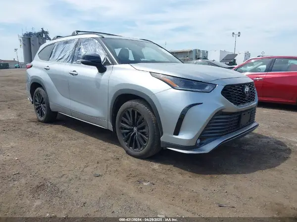 5TDKDRBH3PS001588 2023 TOYOTA HIGHLANDER - Image 1