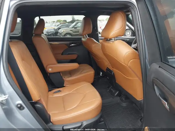 5TDKDRBH3PS013420 2023 TOYOTA HIGHLANDER - Image 8