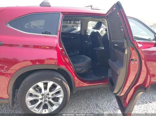 5TDKDRBH3PS017774 2023 TOYOTA HIGHLANDER - Image 8