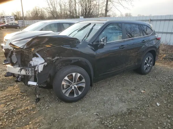 5TDKDRBH3PS029214 2023 TOYOTA HIGHLANDER - Image 1