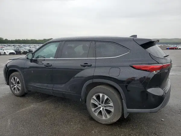 5TDKDRBH3PS036230 2023 TOYOTA HIGHLANDER - Image 2