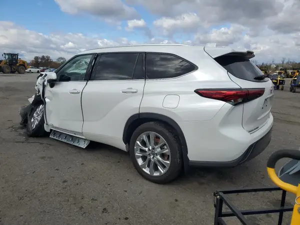 5TDKDRBH3PS041542 2023 TOYOTA HIGHLANDER - Image 2