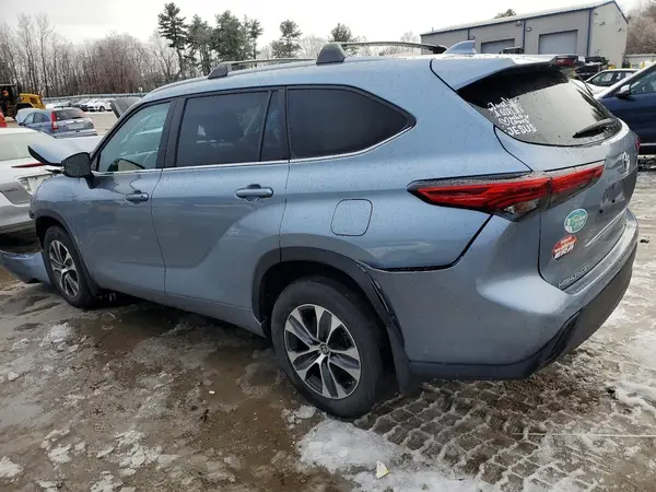 5TDKDRBH3PS045526 2023 TOYOTA HIGHLANDER - Image 2