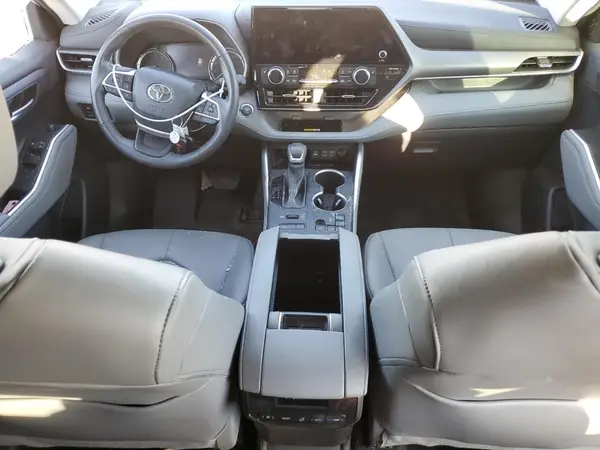 5TDKDRBH3PS045753 2023 TOYOTA HIGHLANDER - Image 8