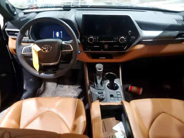 5TDKDRBH3PS047972 2023 TOYOTA HIGHLANDER - Image 8