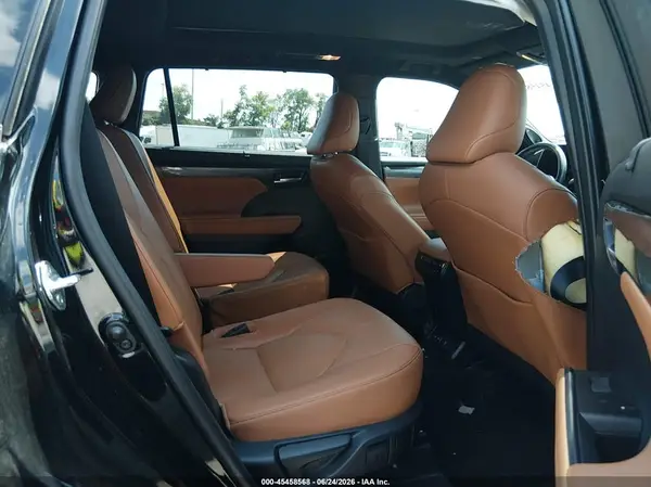 5TDKDRBH3PS515702 2023 TOYOTA HIGHLANDER - Image 8