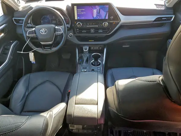 5TDKDRBH3PS518776 2023 TOYOTA HIGHLANDER - Image 8