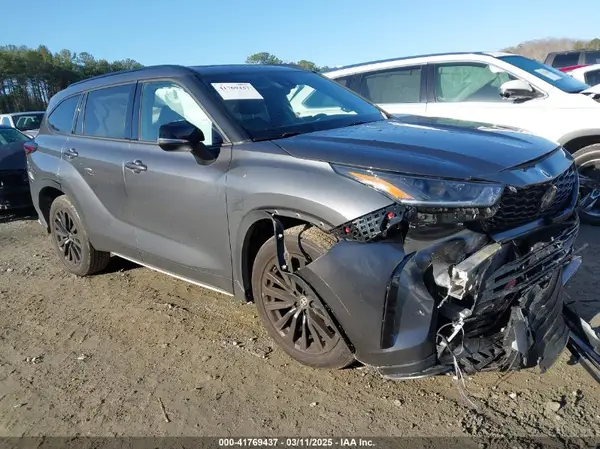 5TDKDRBH3RS531823 2024 TOYOTA HIGHLANDER - Image 1